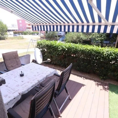 Gortanova In Stoja Mit Privater Terrasse Apartment Pula
